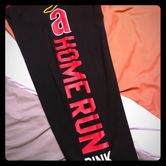 PINK Victoria's Secret Pants - ✨❤️‍🔥 SUPER, SUPER RARE✨❤️‍🔥VS PINK CAPRIS AND TEE